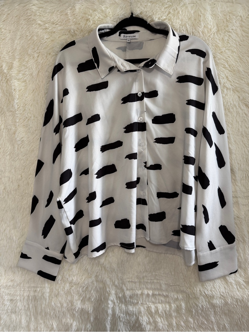 Reveuse Womens Artsy Brushstroke Button Up Blouse Size 1X White Black Office